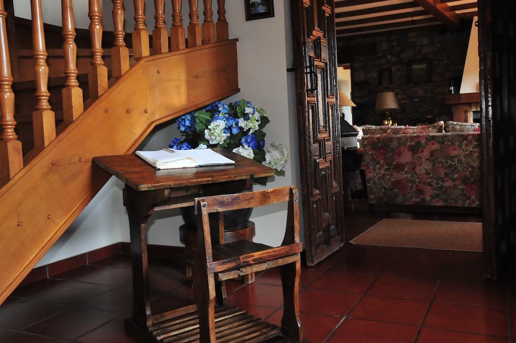 Casa Rural Llugaron I Guest House Miravalles Ngoại thất bức ảnh